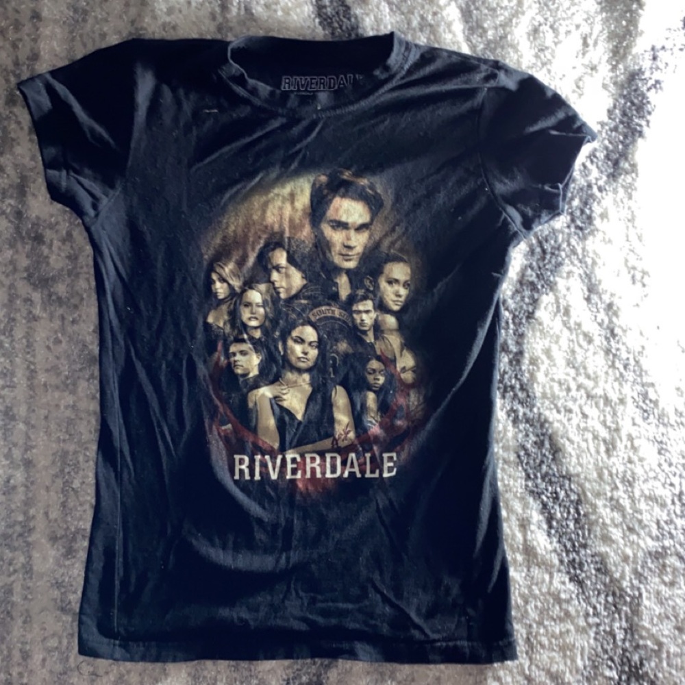 Riverdale tee
